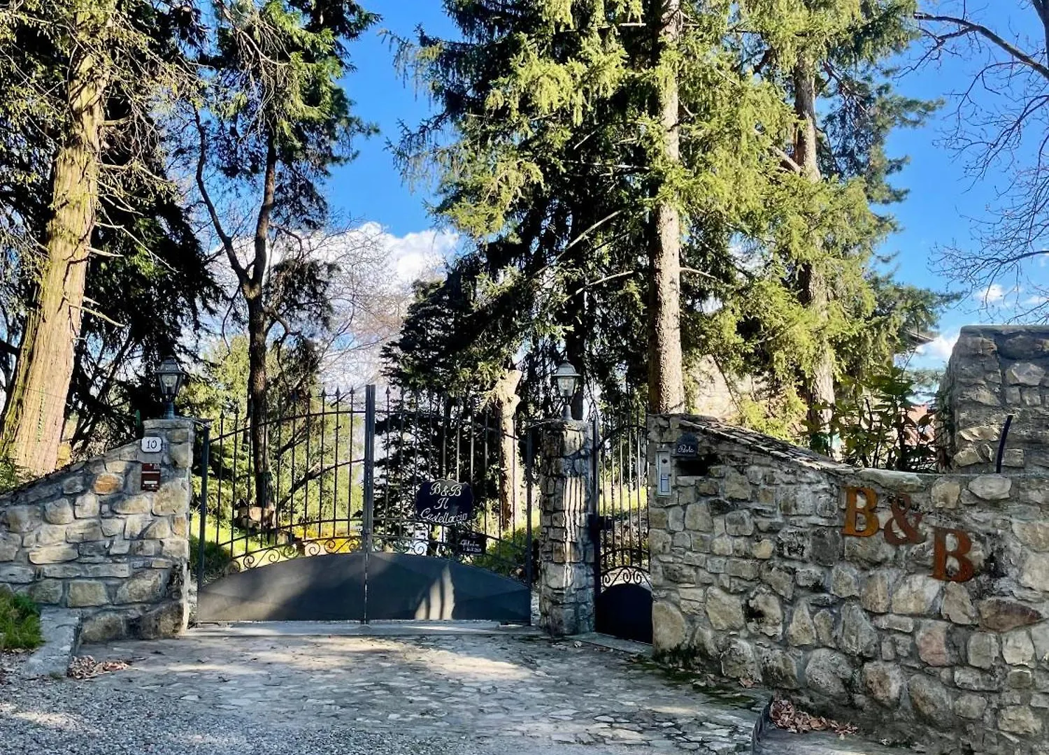 B&B Il Castellaccio - Albavilla Bed & Breakfast